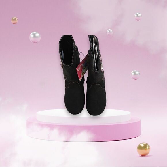 Hello Kitty Booties NEW Pink Glitter Embroidered Hearts NEW Baby Toddler Size 6 - Picture 3 of 8